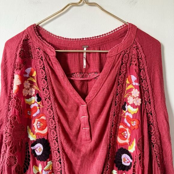 Free People Serafina Embroidered Floral Crochet Boho Top in Sangria Combo S - Picture 5 of 9